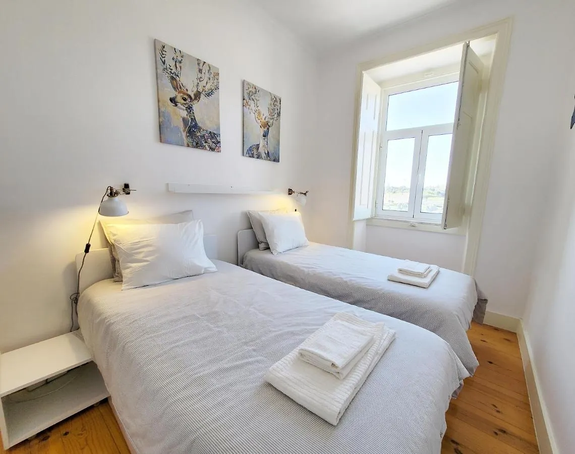 Prazeres Pool Residence Lisboa